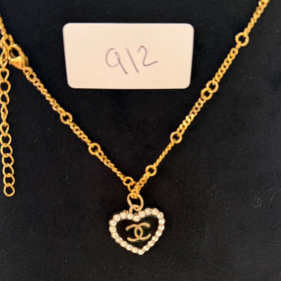 CHANEL Zipper pull gold & Black with Rhinestones | Women’s accessories - Picture 9 of 9